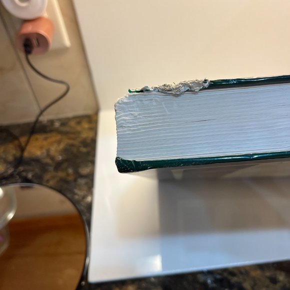 NWOT Treasury of Gardening Book by Publications International, LTD - Picture 3 of 10